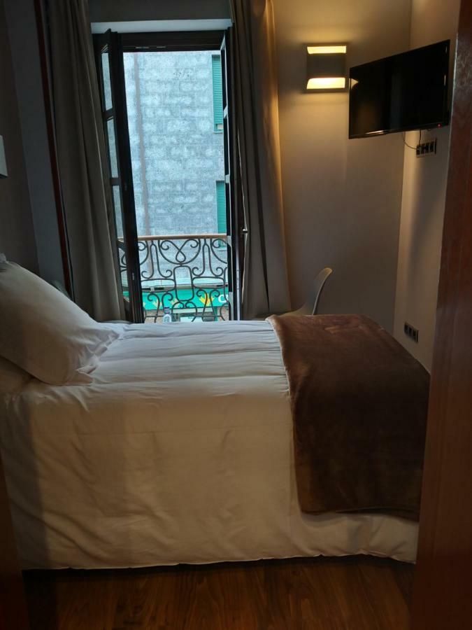 Hospedium Hotel La Casona Del Conde Noreña Eksteriør bilde